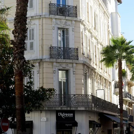 Banane Bourgeois דירה קאן